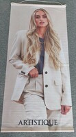 ARTISTIQUE BANNER MEISJE BLOND 2024